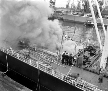 Brand in ruim van schip Portalon, Bestanddeelnr 912-4760