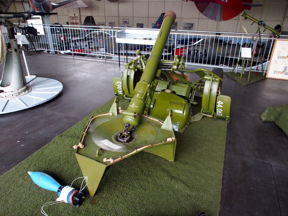 Brandt system 120mm M50 mortar in Aalborg Forsvars- og Garnisonsmuseum, pic2