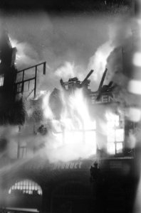 Brand in Spuistraat te Amsterdam bij de Fa. Westor, Bestanddeelnr 914-7315