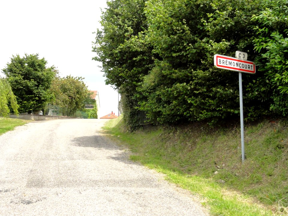 Brémoncourt (M-et-M) city limit sign