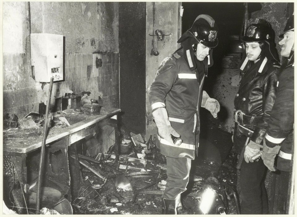 Brand in de Ekamastraat. NL-HlmNHA 54025724