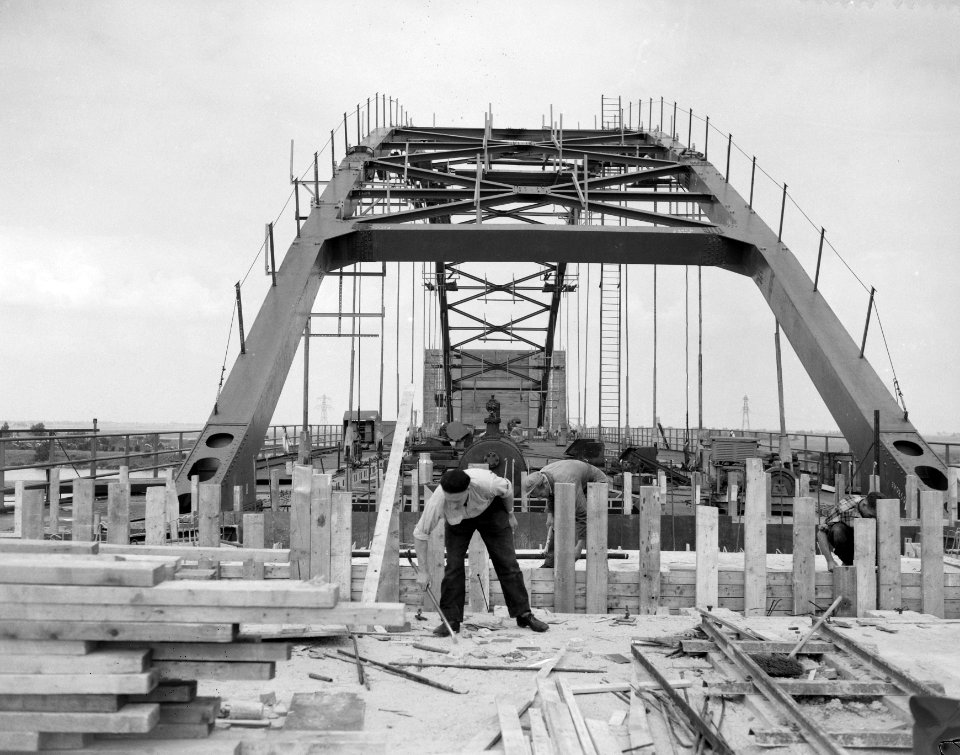 Bouw brug over Buiten-IJ bij Schellingwoude, Bestanddeelnr 908-8217