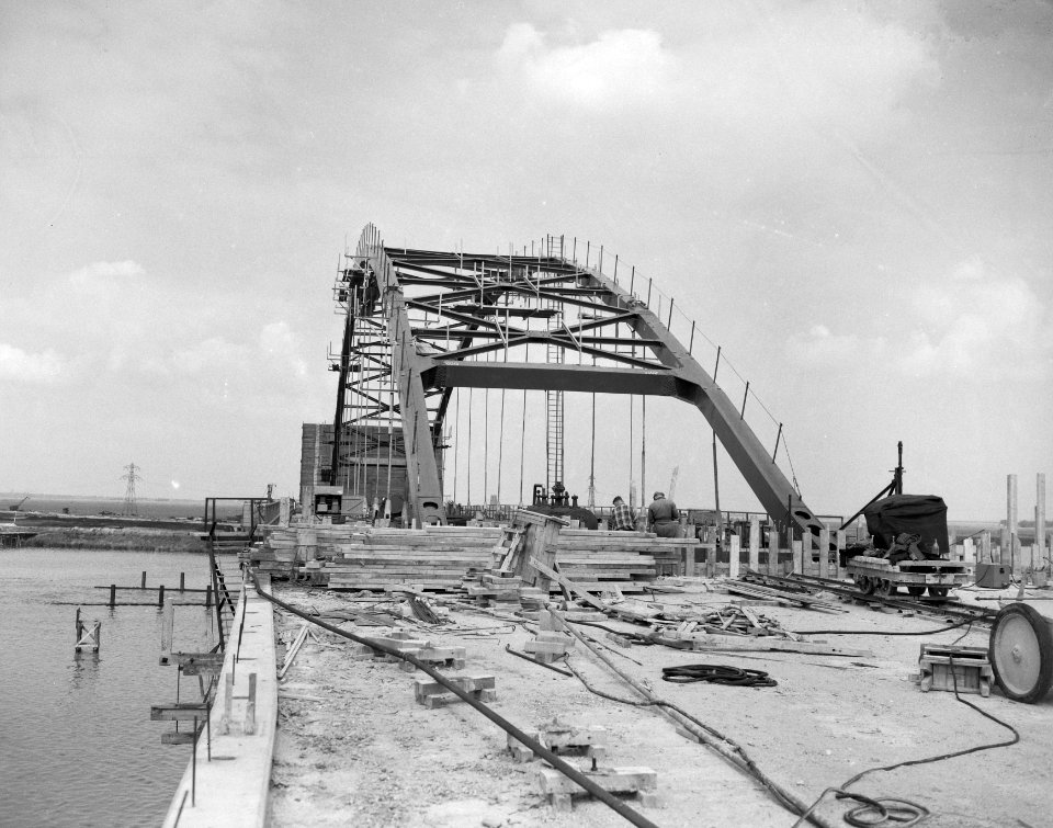 Bouw brug over Buiten-IJ bij Schellingwoude, Bestanddeelnr 908-8218