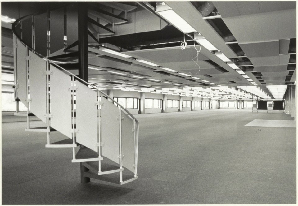 Bouw E.K.P. ( P.T.T. Expeditie Knooppunt ), interieur. NL-HlmNHA 54025766 02