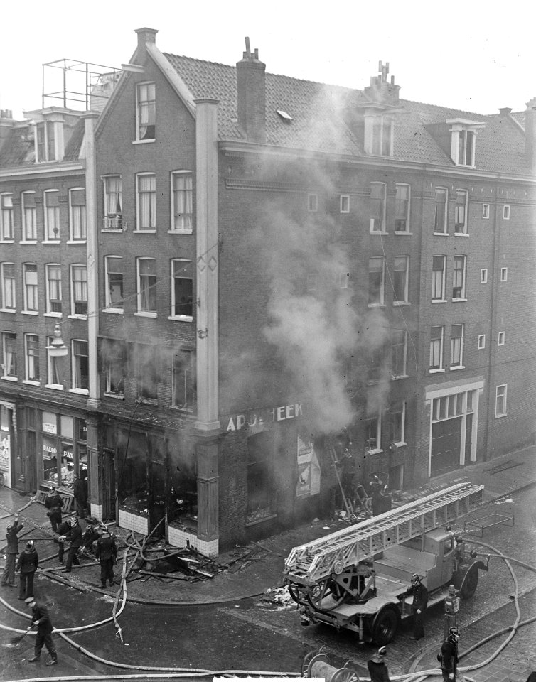 Brand Czaar Peterstraat 93 te Amsterdam, Bestanddeelnr 904-2873