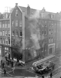 Brand Czaar Peterstraat 93 te Amsterdam, Bestanddeelnr 904-2873