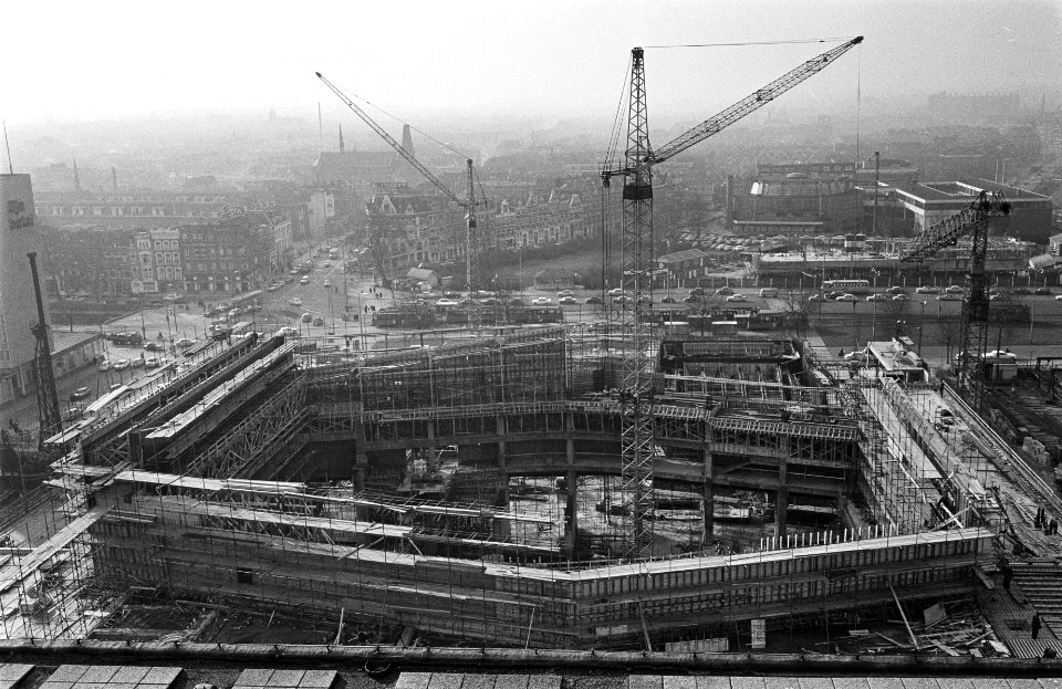 Bouw concertgebouw te Rotterdam, nr. 14, 15, 16 bovenaanzicht oostzijde, nr. 17 , Bestanddeelnr 916-0164