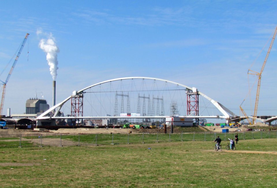 Bouw De Oversteek, april 2013 (1)