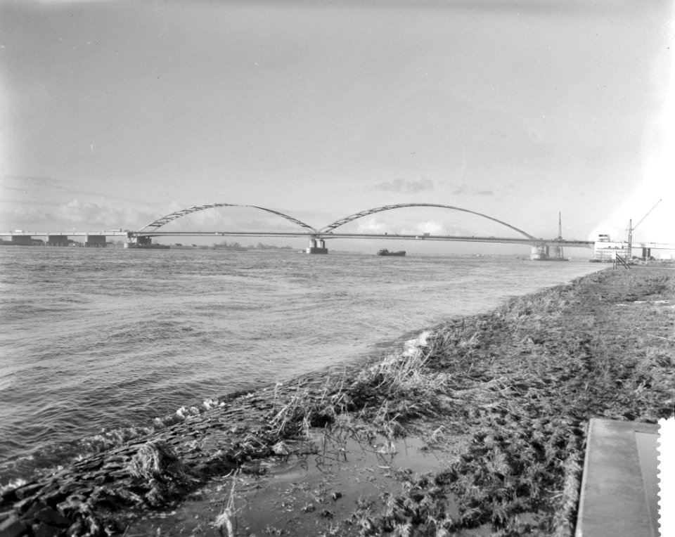 Bouw brug over de Merwede, Bestanddeelnr 911-8980