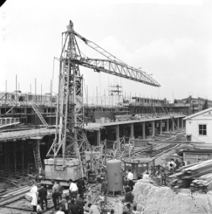 Bouwkraan in Rotterdam ingestort (overzicht ravage), Bestanddeelnr 914-1889