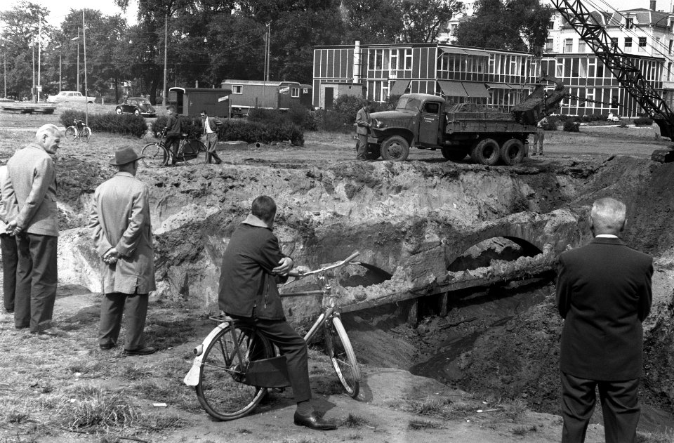 Bouwput bij oude galerij van Bank, Bestanddeelnr 912-7247