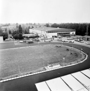 Bouw ijshockeyhal bij Jaap Eden ijsbaan te Amsterdam, Bestanddeelnr 926-7064
