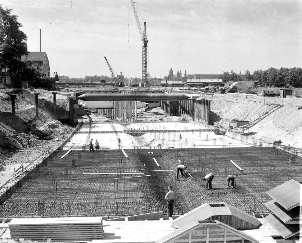 Bouw van IJtunnel, Noordelijke toegangsweg, Adelaarswegen te Amsterdam-Noord, Bestanddeelnr 915-2515