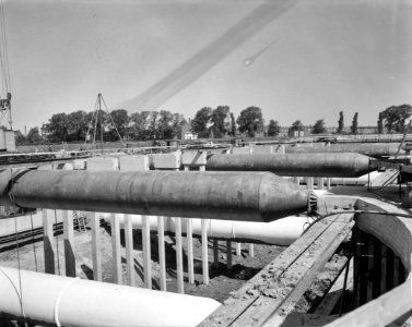 Bouw van IJtunnel, Noordelijke toegangsweg, Adelaarswegen te Amsterdam-Noord, Bestanddeelnr 915-2512