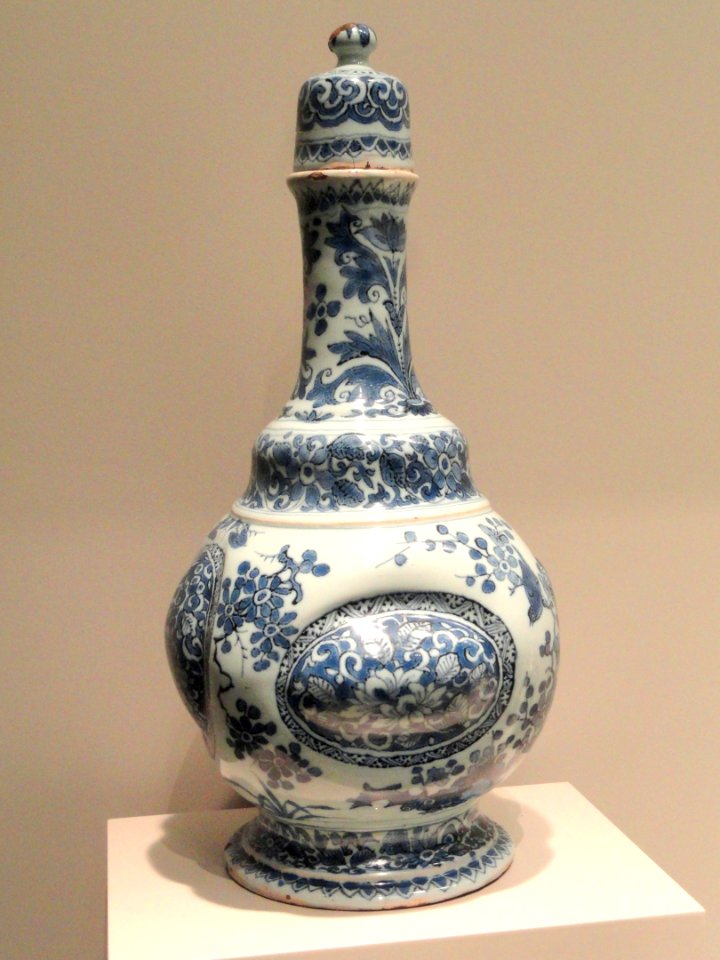 Bottle, c. 1675, De Grieksche A Factory, Samuel van Eenhorn, Delft, Netherlands, tin-glazed earthenware - Art Institute of Chicago - DSC09950