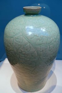 Bottle with design of phoenixes and peony vinescrolls, Korea, Gangjin kilns, Goryeo period, mid 12th century AD, stoneware, celadon glaze - Freer Gallery of Art - DSC04906