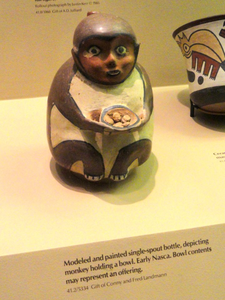 Bottle, monkey holding bowl - Nazca pottery in the American Museum of Natural History - DSC06104