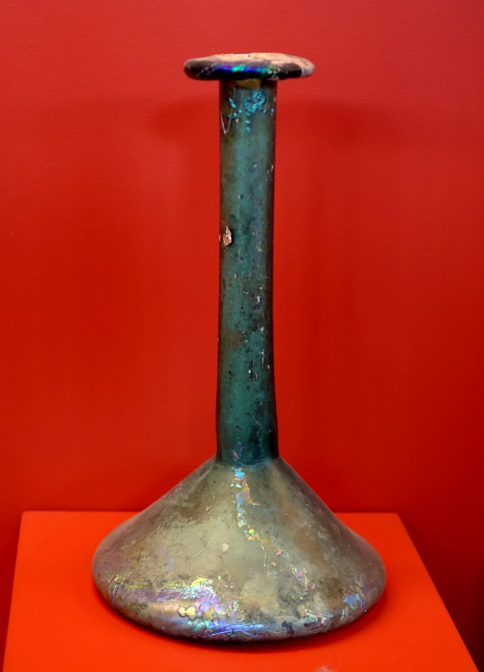Bottle, Syria, 2nd century AD, glass - Redpath Museum - McGill University - Montreal, Canada - DSC08182