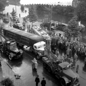 Botsing tram met vrachtwagen Mauritskade, Bestanddeelnr 907-9213