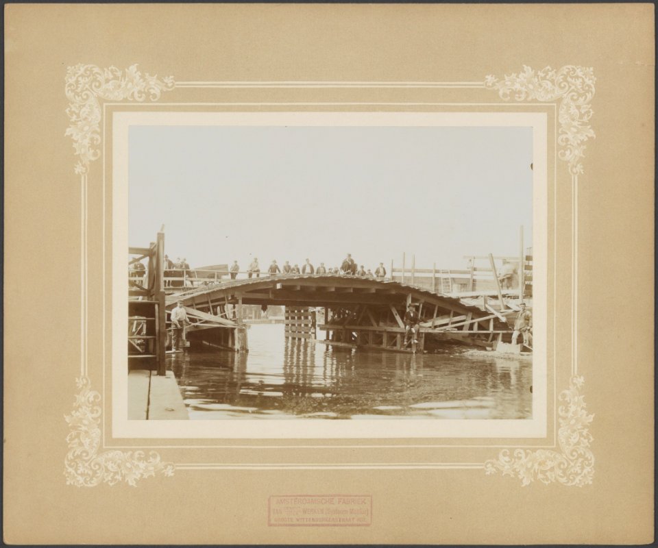 Bouw van een schulpbrug (Schollenbrug) onder de gemeente Watergraafsmeer, Bestanddeelnr 49