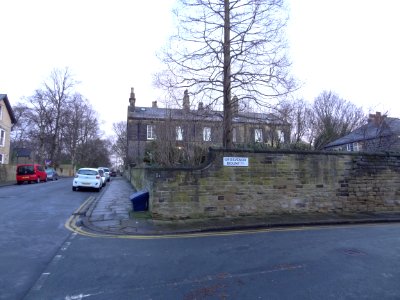 Boundary walls to 1-5 Grosvenor Mount, Leeds
