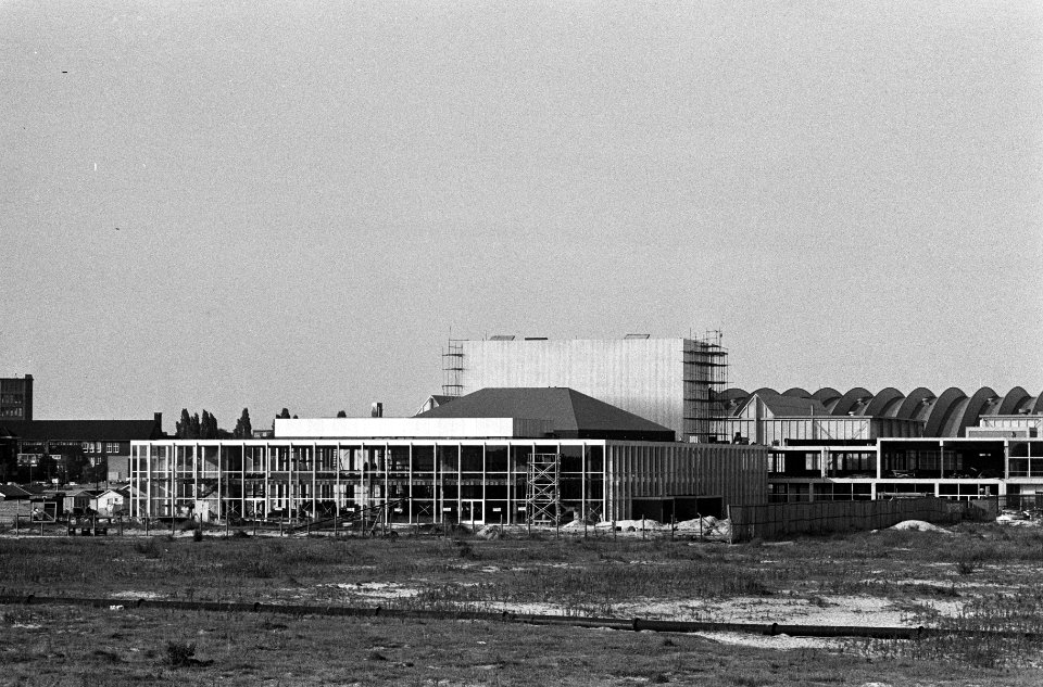 Bouw van het Congresgebouw bij de nieuwe RAI krijgt vorm, Bestanddeelnr 915-5452