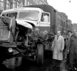 Botsing tram met vrachtauto Koeneman & Zonen Sappermeer, Bestanddeelnr 907-9226