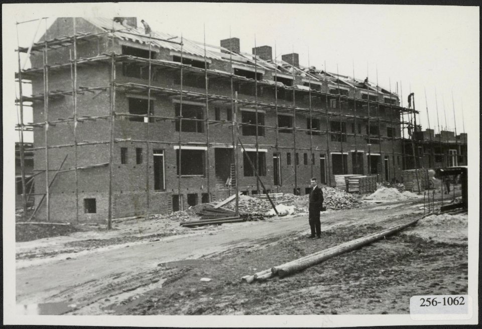 Bouwwerken te Nieuwenhagen, Bestanddeelnr 256-1062