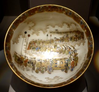 Bowl, Japan, Kanzan workshop, undated, earthenware with overglaze and gold - Chazen Museum of Art - DSC02415