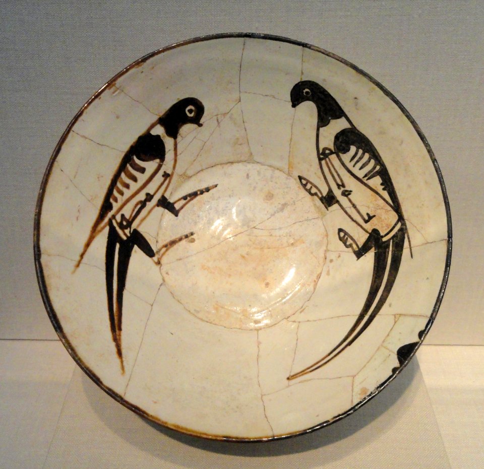Bowl, Iran or Afghanistan, 10th century AD, earthenware painted under glaze - Freer Gallery of Art - DSC05273