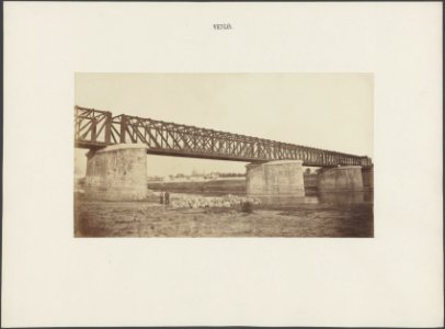 Bouw van de spoorbrug, bezien vanuit de uiterwaard, Bestanddeelnr 651
