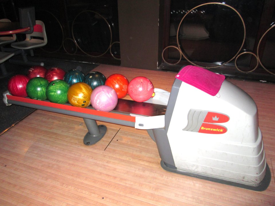 Bowling in Koryazhma (01)