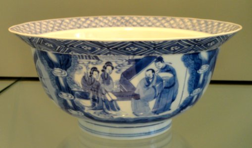 Bowl with Scene from Romance of the Western Chamber, c. 1690-1710, Jingdezhen, hard-paste porcelain with underglaze cobalt - Gardiner Museum, Toronto - DSC00719