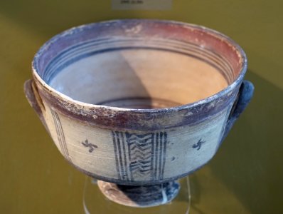 Bowl on low foot, Cypro-Geometric III, Bichrome III Ware - Harvard Semitic Museum - Cambridge, MA - DSC06403