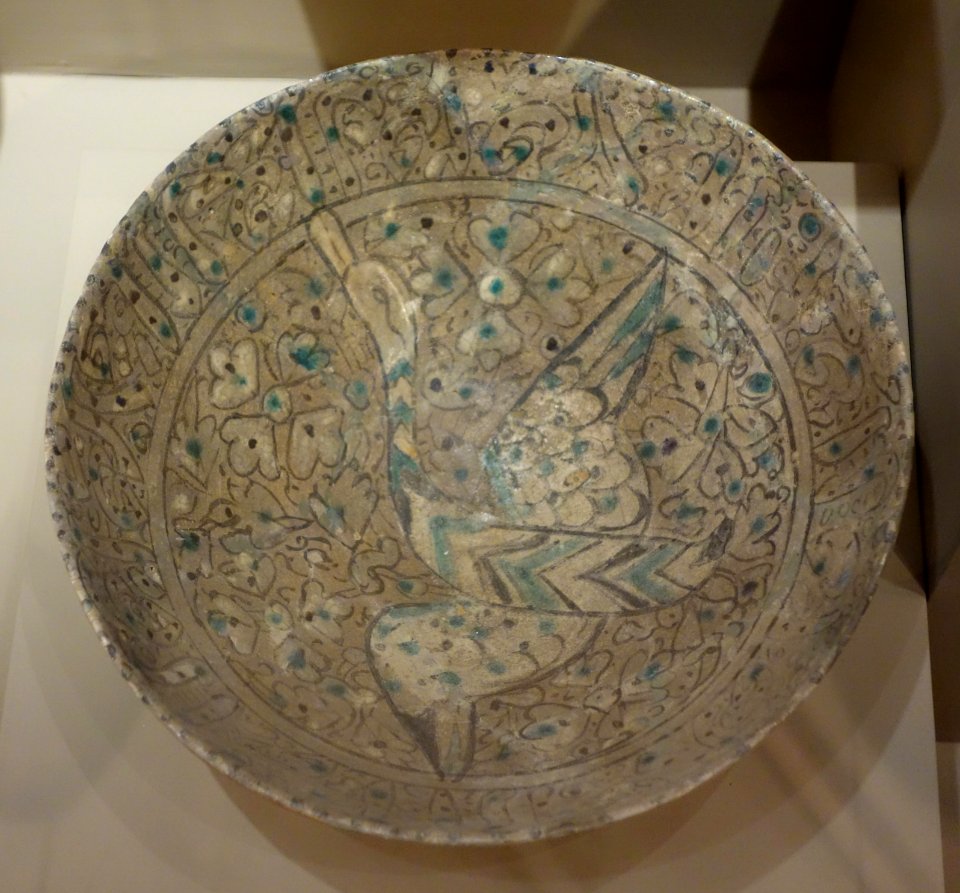 Bowl with a flying bird at center, Iran, Sultanabad, 14th century AD, earthenware - Huntington Museum of Art - DSC04993