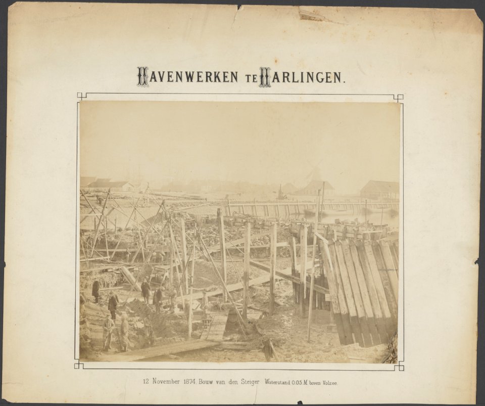 Bouw van de steiger. Waterstand 0.05 M boven volzee, Bestanddeelnr 144