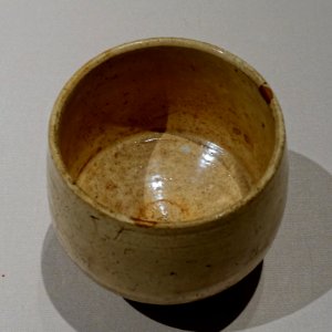 Bowl with brush marks, Mujihakeme type, known as 'Fuito', Korea, Joseon dynasty, 1500s AD, ceramic - Tokyo National Museum - Tokyo, Japan - DSC08070