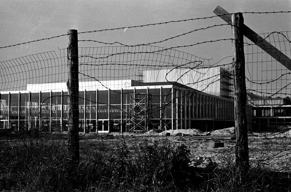 Bouw van het Congresgebouw bij de nieuwe RAI krijgt vorm, Bestanddeelnr 915-5453