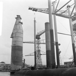 Bouw van het Amerikaans booreiland Transworld Rig 58. Co-productie van Van der G, Bestanddeelnr 918-0639