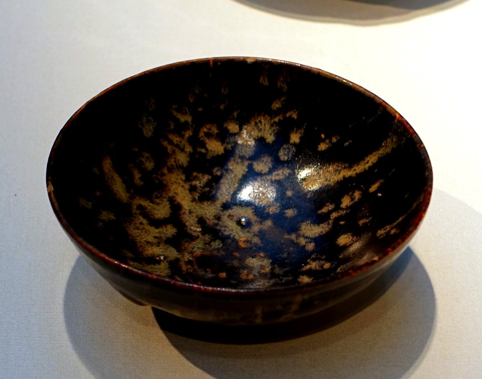 Bowl, China, Jizhou kilns, Yuan dynasty, 1279-1368 AD, stoneware, iron and ash glazes - Freer Gallery of Art - DSC04918