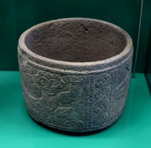 Bowl, Costa Rica, stone - Naturhistorisches Museum Nürnberg - Nuremberg, Germany - DSC04062