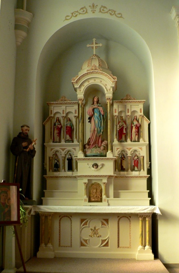 Bow Valley SS Peter-Paul Mary altar