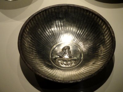 Bowl with profile bust of a nobleman, Iran, Sasanian period, 3rd century AD, silver and gilt - Arthur M. Sackler Gallery - DSC05872