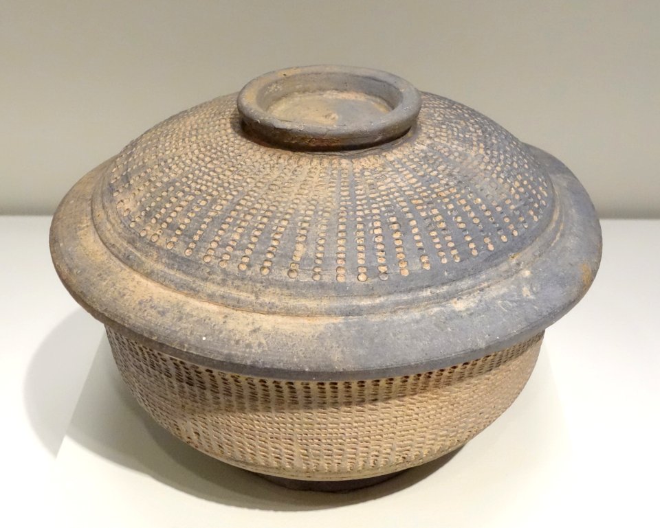 Bowl, Korea, Unified Silla dynasty, approx. 700-800 AD, stoneware - Asian Art Museum of San Francisco - DSC01420