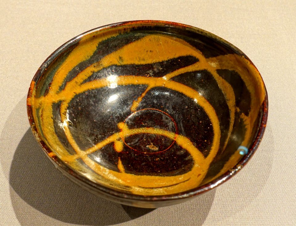 Bowl, Jizhou ware, China, Southern Song dynasty, 1100s-1200s AD, ceramic, glaze with tortoiseshell pattern - Tokyo National Museum - Tokyo, Japan - DSC08406