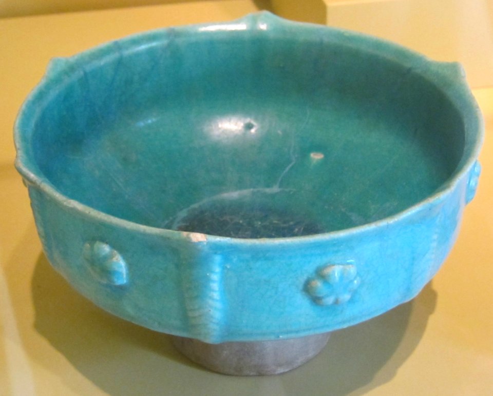 Bowl with rosettes from Iran, 12th century, glazed stone-paste, HAA