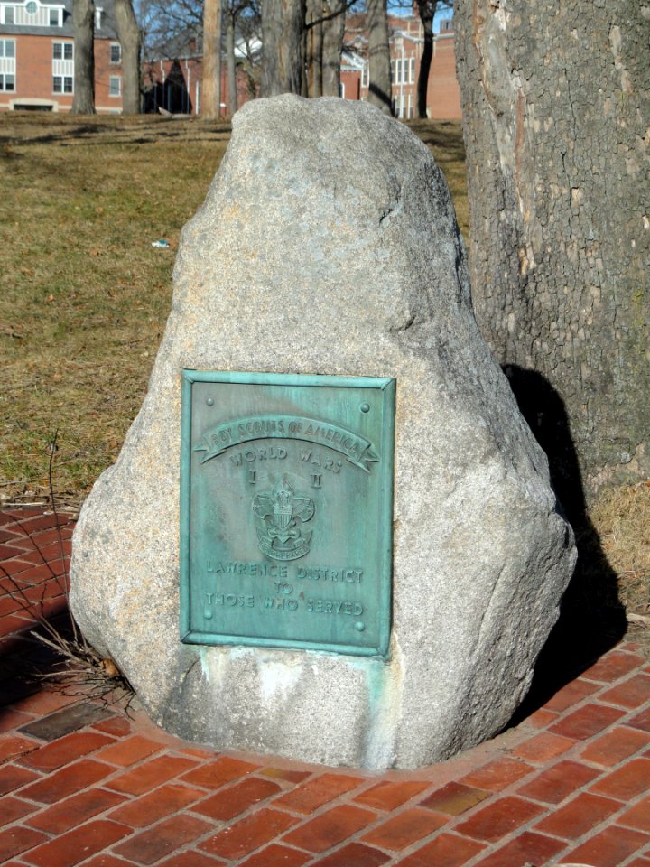 Boy Scouts World Wars memorial - Lawrence, MA - DSC03550