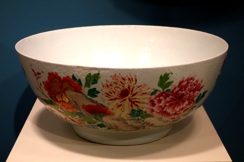 Bowl with orange-peel texture, Chinese porcelain, 1750-1770 - Winterthur Museum - DSC01545