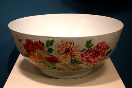 Bowl with orange-peel texture, Chinese porcelain, 1750-1770 - Winterthur Museum - DSC01545