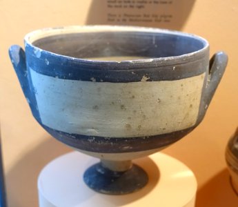 Bowl on a low foot, Proto-White Painted Ware, Proto-Geometric to Late Cypriot III, 1995.10.589 - Cesnola Collection, Harvard Semitic Museum - Cambridge, MA - DSC06296
